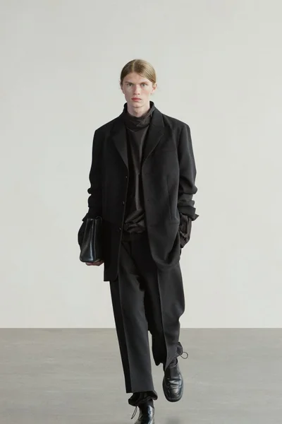 Look 23